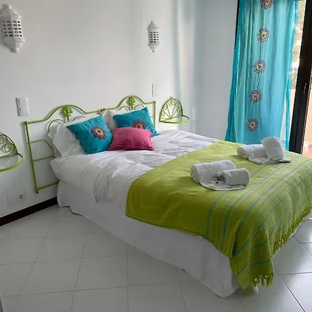 Semesterbostad Casa Dos Lirios