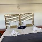 Casa Dos Lirios